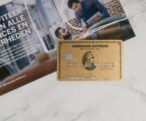 Kryptowährungen bieten hohes Renditepotenzial und mehr finanzielle Freiheit durch Dezentralisierung und einen rund um die Uhr geöffneten Markt. Aufgrund extremer Volatilität und mangelnder Regulierung stellen sie jedoch ein hohes Risiko dar. Zu den Hauptrisiken zählen schnelle Verluste und Cyberangriffe. Der Schlüssel zum Erfolg liegt darin, nur mit einer klaren Strategie und mit Kapital zu investieren, das die finanzielle Stabilität nicht gefährdet.